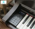 Bảng điều khiển của piano điện Yamaha CLP735