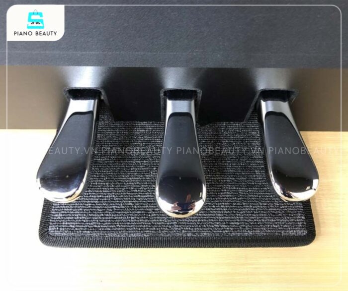 Hệ thống pedal của piano điện Yamaha CLPS306