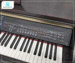 Bảng điều khiển của piano điện Yamaha CVP501