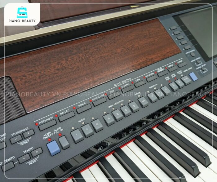 Bảng điều khiển tiện lợi của piano điện Yamaha CVP509