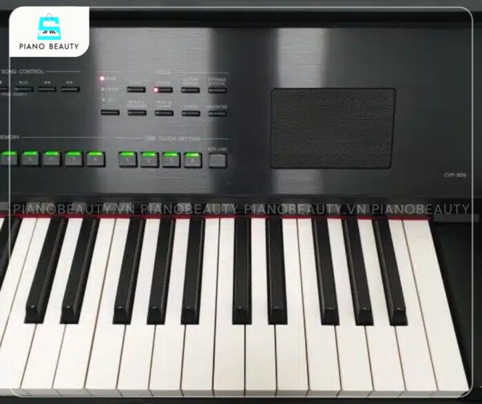 Piano điện Yamaha CVP809 tích hợp bàn phím GrandTouch siêu nhạy