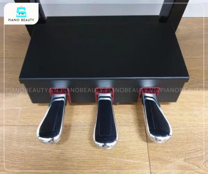 Hệ thống pedal của piano điện Yamaha CVP809