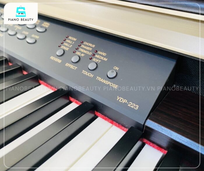 Piano điện Yamaha YDP223 với bàn phím GHS nhạy